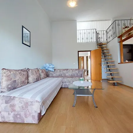 Baburic Lägenhet Pinezići